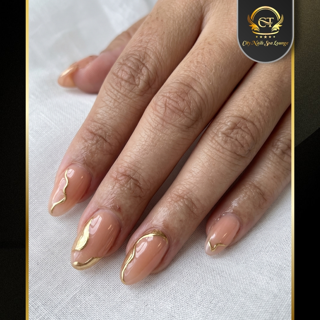 Top nails